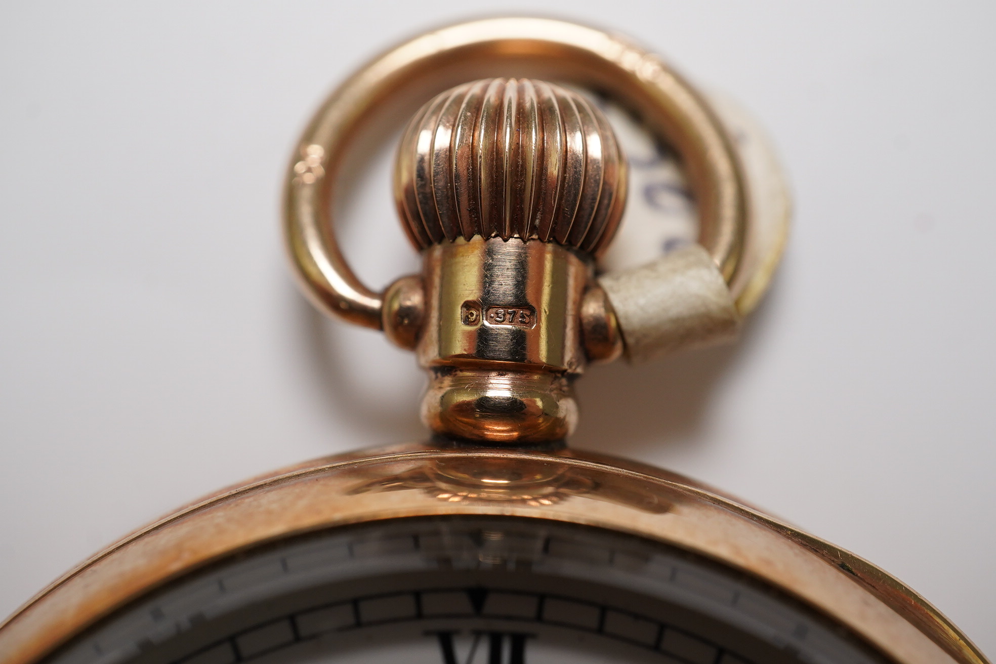 A George V 9ct gold Waltham open faced keyless pocket watch